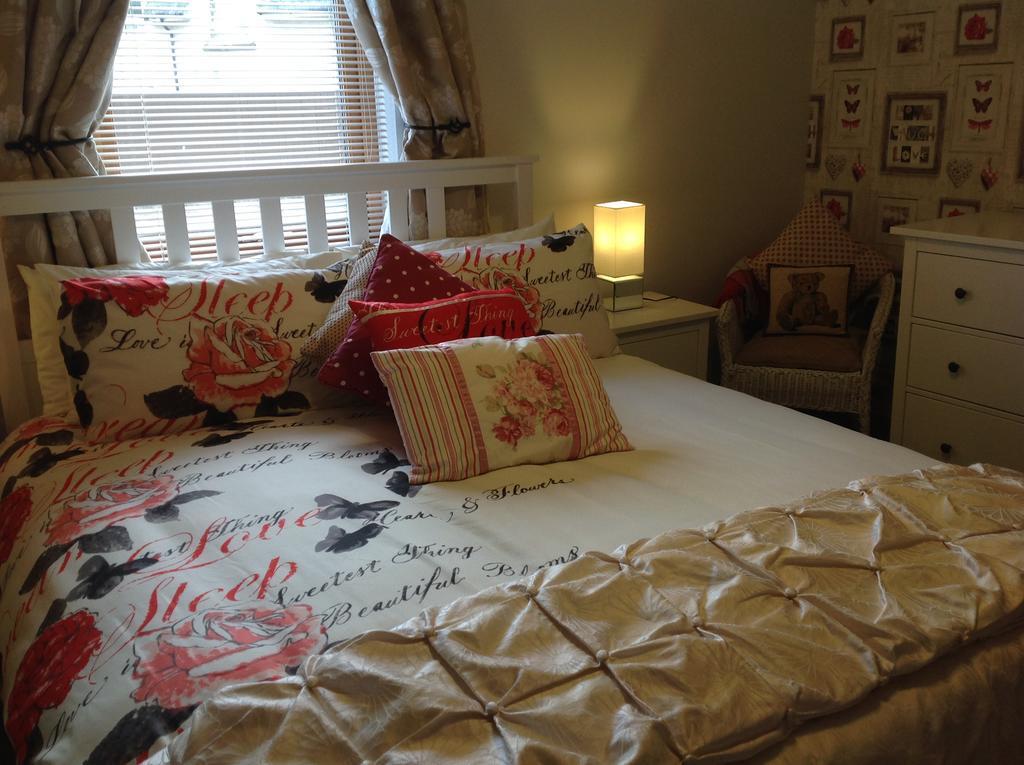 Dunroamin Self-Catering Apartment อาวีมอร์ ภายนอก รูปภาพ