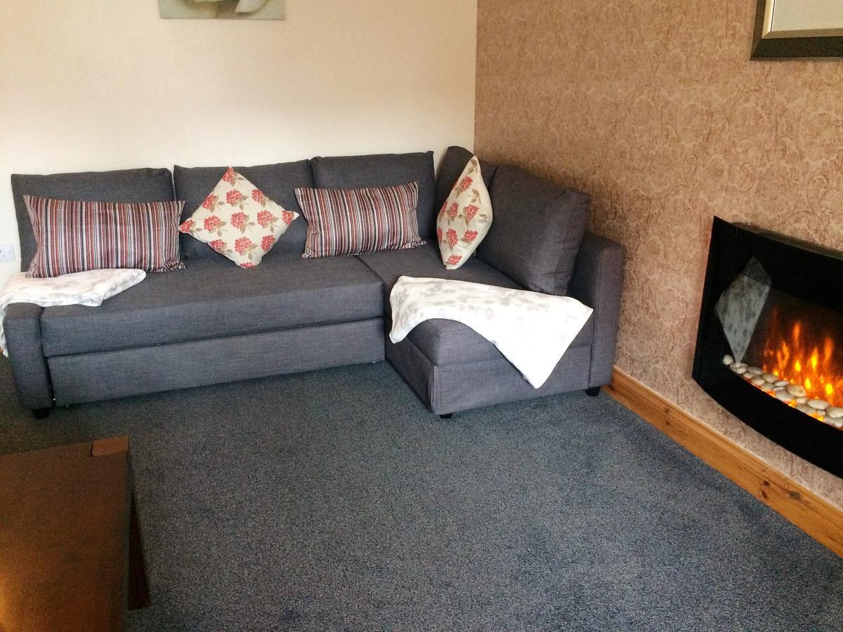 Dunroamin Self-Catering Apartment อาวีมอร์ ภายนอก รูปภาพ