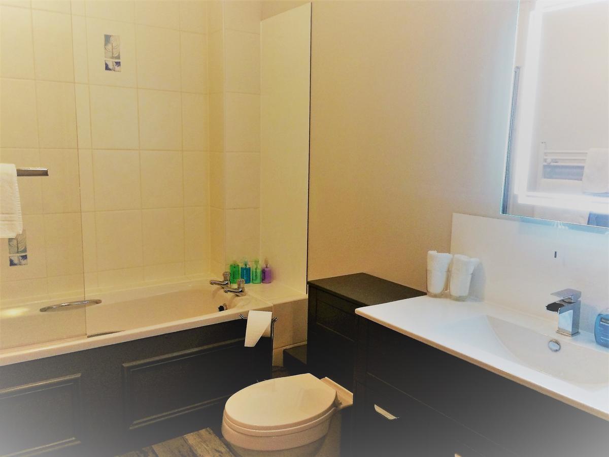 Dunroamin Self-Catering Apartment อาวีมอร์ ภายนอก รูปภาพ