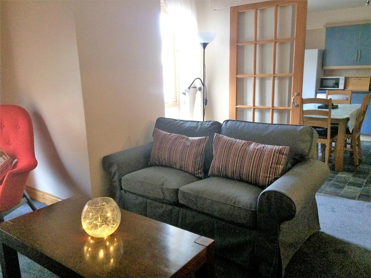 Dunroamin Self-Catering Apartment อาวีมอร์ ภายนอก รูปภาพ