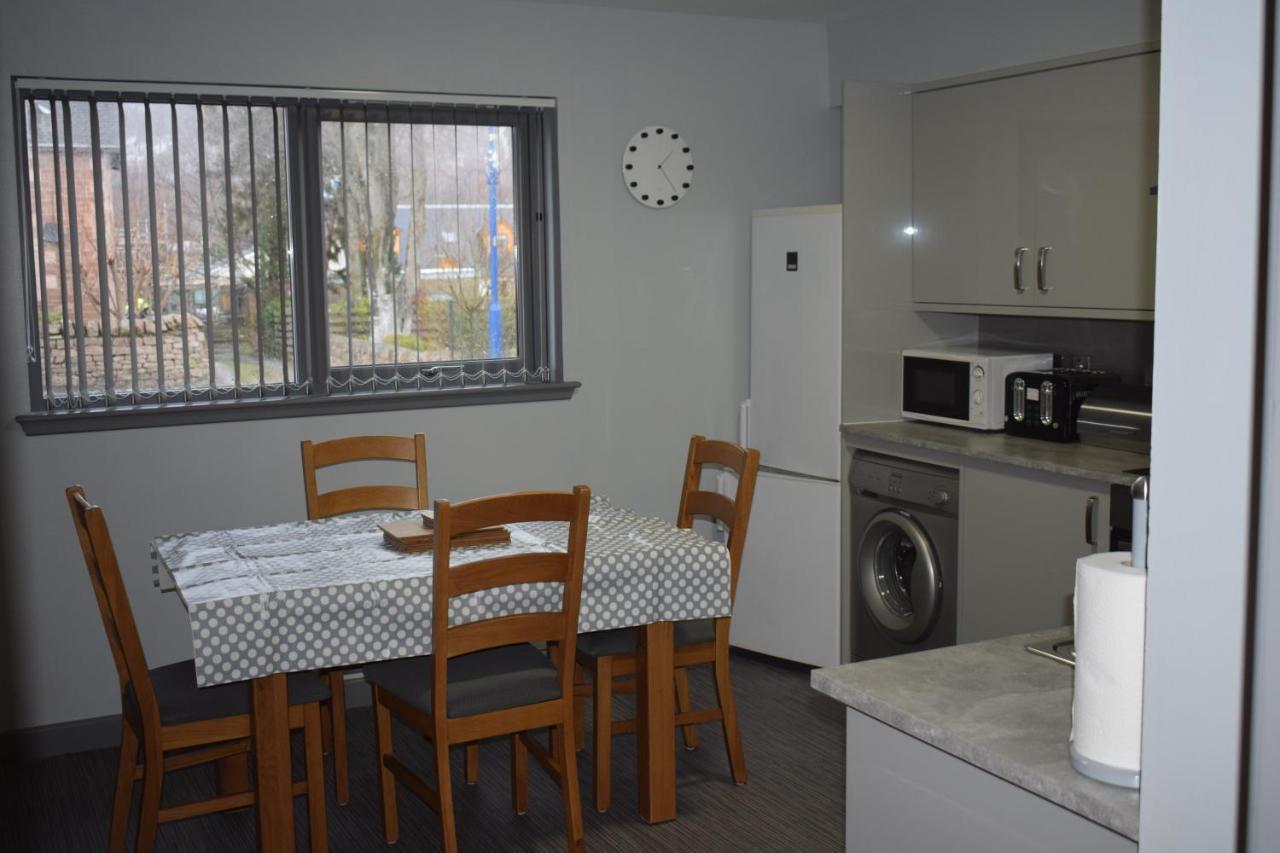 Dunroamin Self-Catering Apartment อาวีมอร์ ภายนอก รูปภาพ